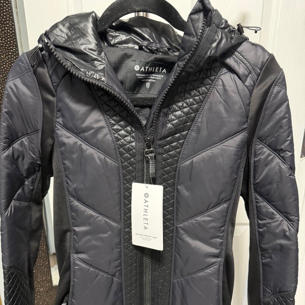 ATHLETA Womens XS NWT Rock Ridge Primaloft Jacket